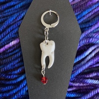 Teeth Stitch Marker - Thumbnail 2