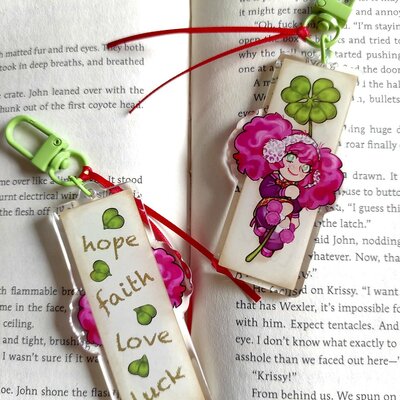 Four leaf clover bookmark - acrylic charm