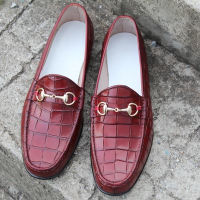 Burgundy color crocodile texture horse bit loafers dress shoes