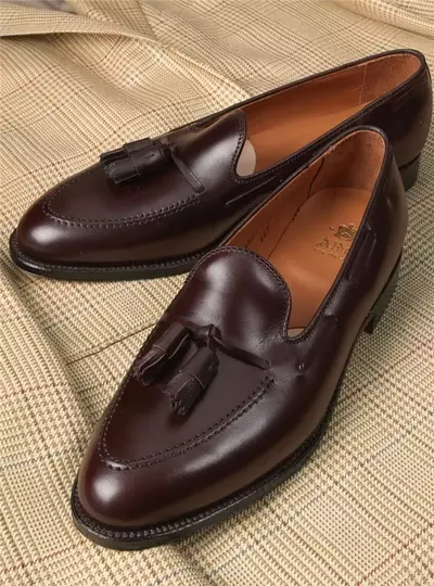 Handmade Men's Burgundy Tassel Loafer Narrow Toe Original Leather Loafer Shoes