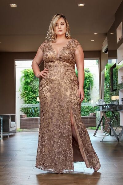 Plus SIze Champagne Mother Of The Bride/Groom Dresses Lace Wedding Guest Dress Evening Formal Dress