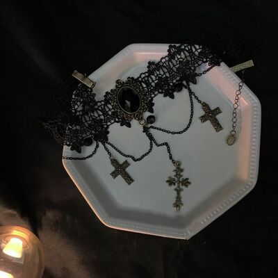 Goth princess choker