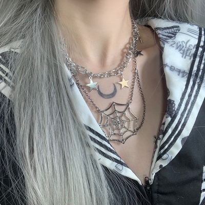 Stars spider web necklace