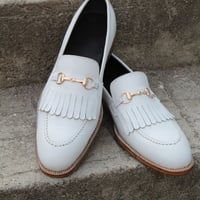 Crafted Leather Unique and Classic Men White Fringes Moccasin Loafer Dress Shoes - Thumbnail 3