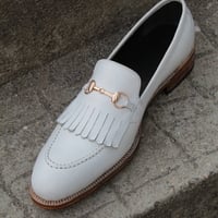 Crafted Leather Unique and Classic Men White Fringes Moccasin Loafer Dress Shoes - Thumbnail 4