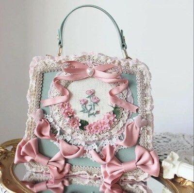 Beautiful Vintage Victorian Bow and Lace Embroidery Handbag 