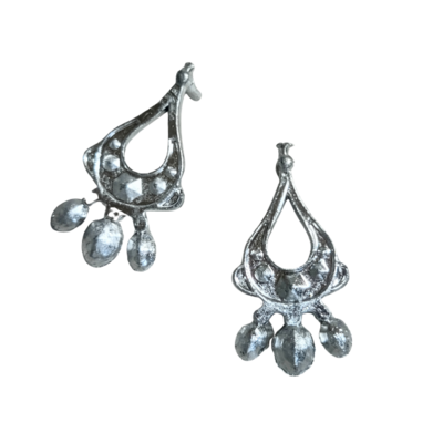 10pcs. silver tear drop fashion doll earrings