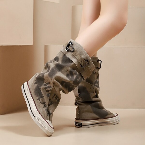 Trendy Fashion Graffiti Canvas Boots