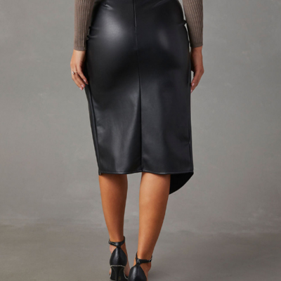 Sexy temperament black skirt
