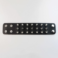 Grunge punk rivet bracelet - Thumbnail 2