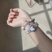 Diamond cross pearls bracelet - Thumbnail 3