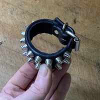 2 Row Short British Stud Cuff - Thumbnail 7