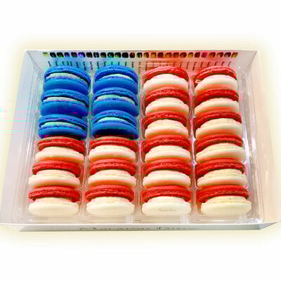 Macaron - the american flag french macaron cookies (24 pack)