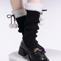 Pompon warm leg warmers - Thumbnail 1