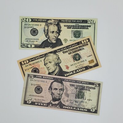 Prop movie money-mix 100 pcs  $20 + $10 +$5 realistic double sided