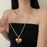Golden heart long necklace - Thumbnail 2