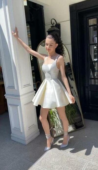 Simple Elegant Square Neck Ivory Short Prom Dresses