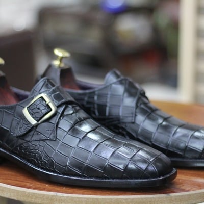 Handmade black alligator texture buckle shoes, men's formal shoes - Thumbnail 1