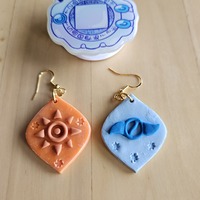 Digi Crest Earrings - Thumbnail 1