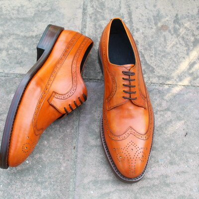 Crafted leather classic tan leather wingtip oxford lace up dress shoes - Thumbnail 3