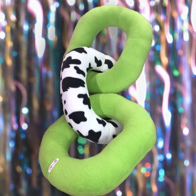 Patterned chain pillow plush large