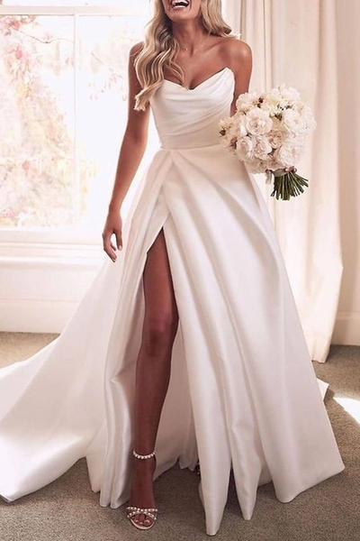 A-Line Sweetheart Wedding Dresses Court Train