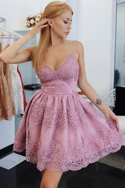 Sweetheart Spaghetti Straps Lace Homecoming Dress Short Prom Dress With Appliques 