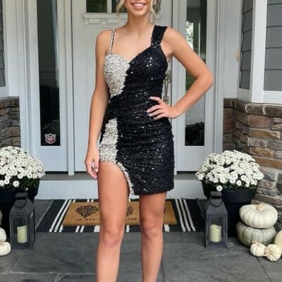 Bodycon v neck sequins homecoming  homecoming dress short prom dress with beading