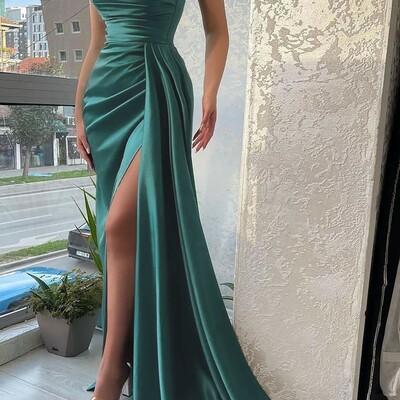 Trumpet sweetheart strapless prom dress with pleated split 