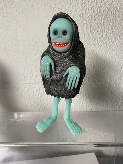 The Creep (black glitter and mint)