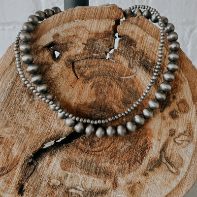 Western bead necklace 