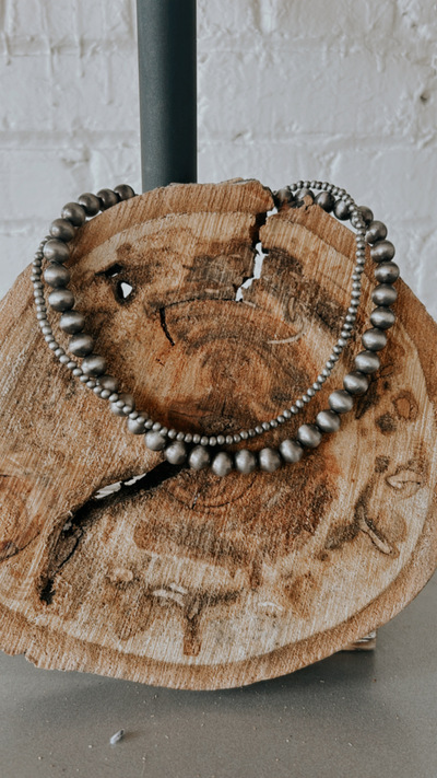 Western bead necklace 