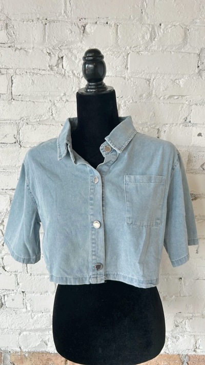Denim crop collared shirt