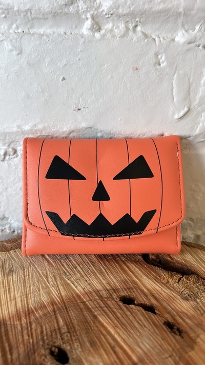Jack-o’-lantern wallet