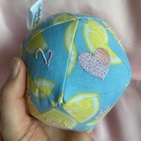 Lemon Small Plushie D20 - Thumbnail 1