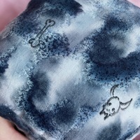 Black and White Jellycube Plushie - Thumbnail 3