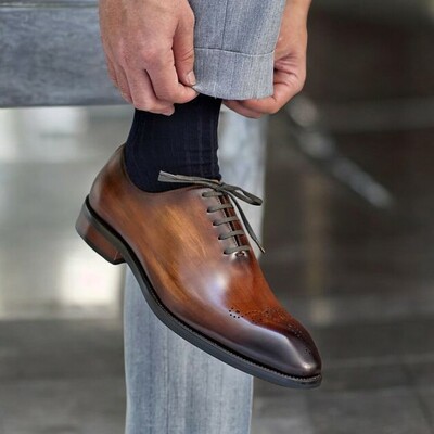 Gentlemens choice handmade brown leather polishing lace up bespoke shoes