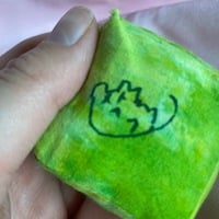 Green Jellycube Cat Toy - Thumbnail 2
