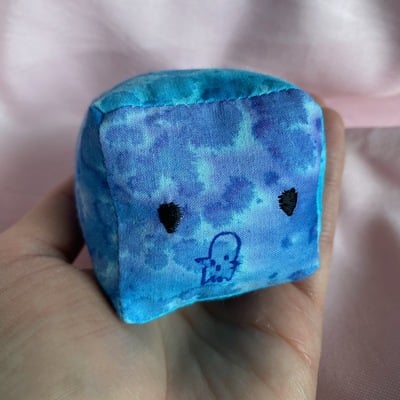 Blue jellycube cat toy