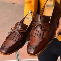 Handmade Men's Brown Tassel Loafer Narrow Toe Original Leather Loafer Shoes - Thumbnail 1