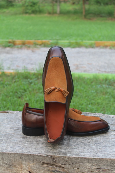 Crafted Leather Superior Two Tone Brown Suede Leather Tassel Loafer Slip On Men Shoes