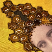 Beehive (Joan Crawford) - Thumbnail 6