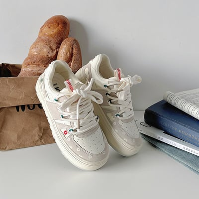 Sweet floral sneakers