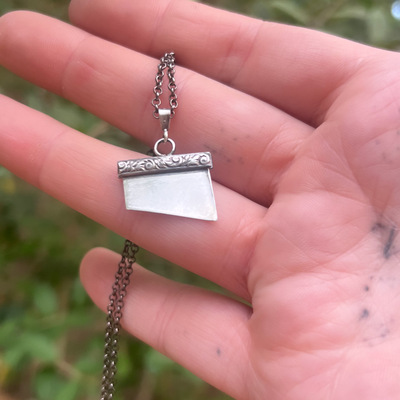 Guillotine blade pendants