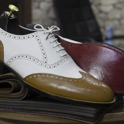 Handmade men's wings toe white and brown leather brogue toe shoes,lace up cap toe shoes