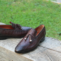 Crafted Leather Tassel Loafers Shoes in Burgundy Crocodile Leather Hand-Stitched - Thumbnail 2