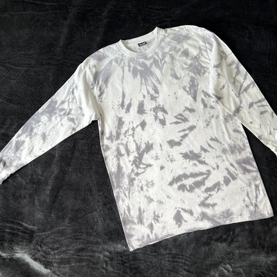 Grunge pattern long sleeve shirt 