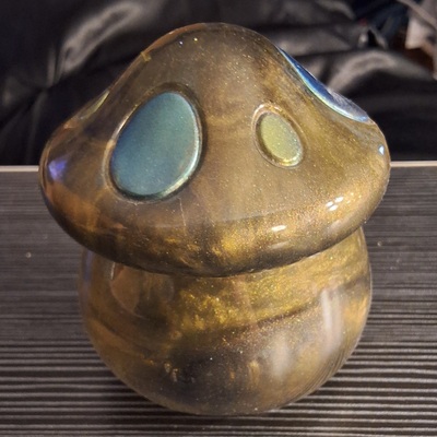 Resin mushroom trinket holder