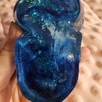 Blue sparkly resin skull - Thumbnail 1