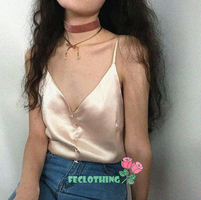 (NO REFUND AND EXCHANGE)Silk like top